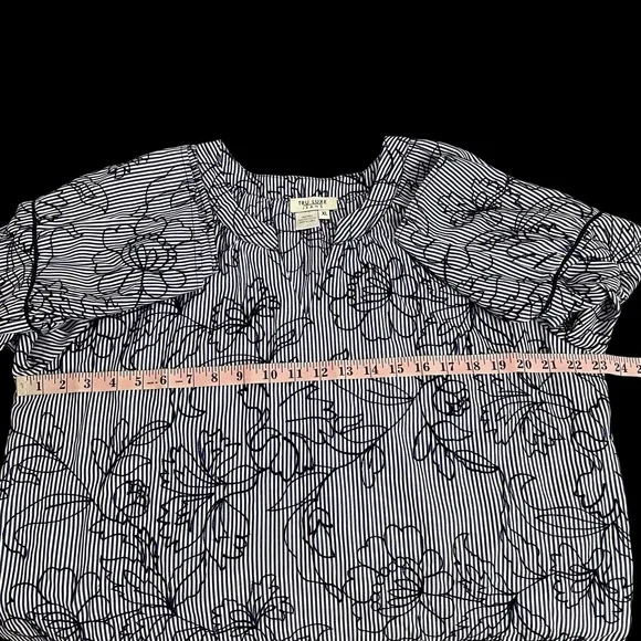 Tru Luxe Jeans XL Top Striped Floral Embroidered Pullover Boho-Chic Blouse - Picture 7 of 14